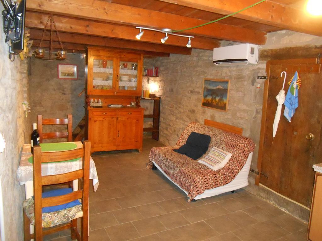 Гостевой дом La Casa Nel Bosco-Senza Auto Ponte della Venturina Экстерьер фото